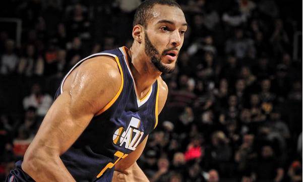 爵士轻取步行者，戈贝尔刷新纪录