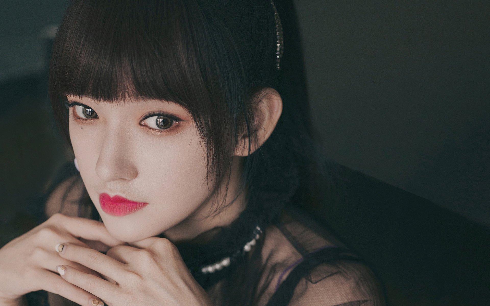 开云体育APP下载-足球双城记，意甲焦点战激战正酣，巴萨友谊赛险胜卡塔尔