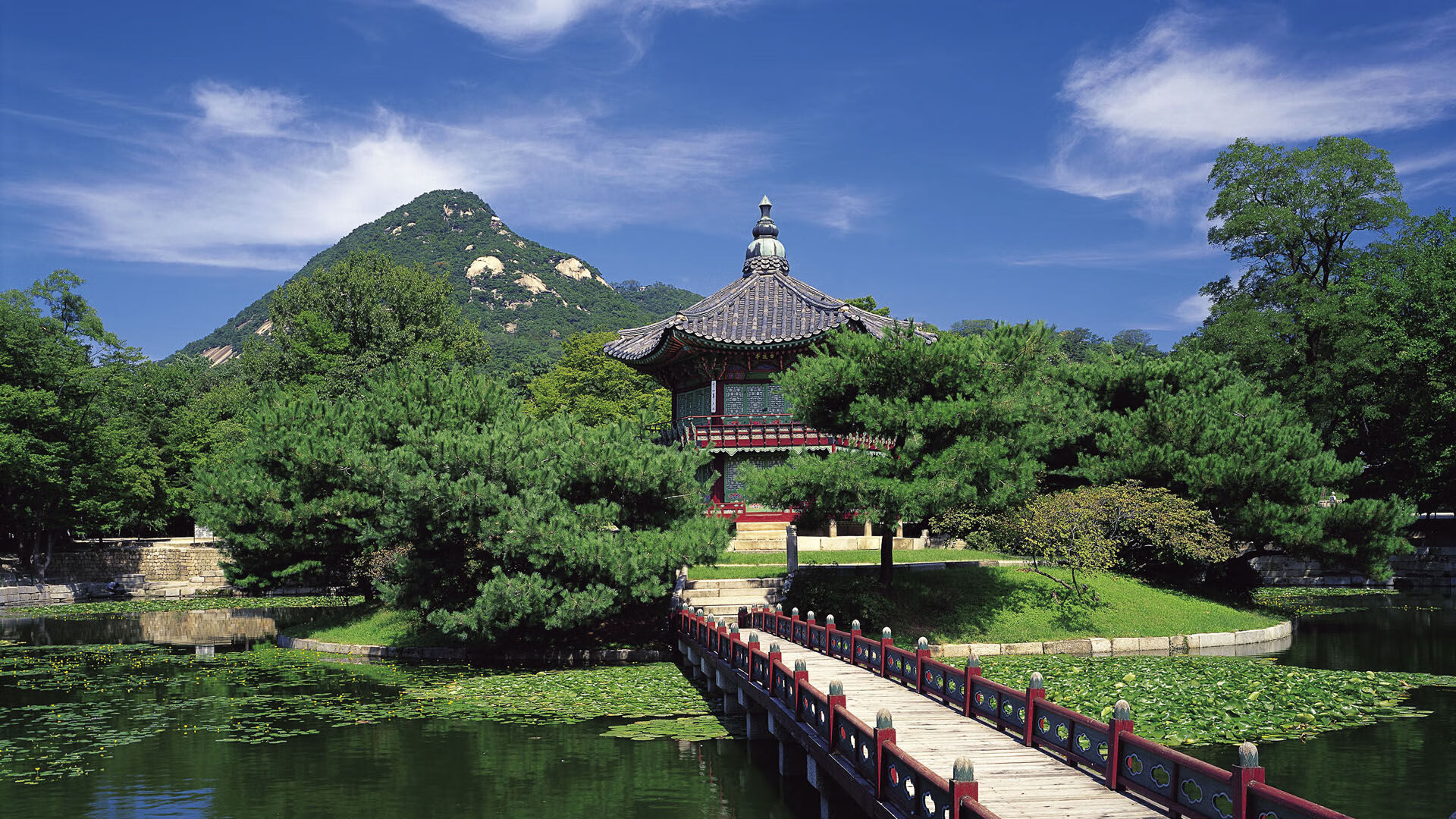 开云体育平台APP-A组强强对话，乌拉圭险胜墨西哥，梅西闪耀暗夜，南美铁卫筑起不朽长城